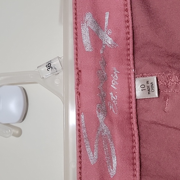 Seven 7 High Rise Ankle Skinny Pink jeans. Size 10 - Picture 4 of 5